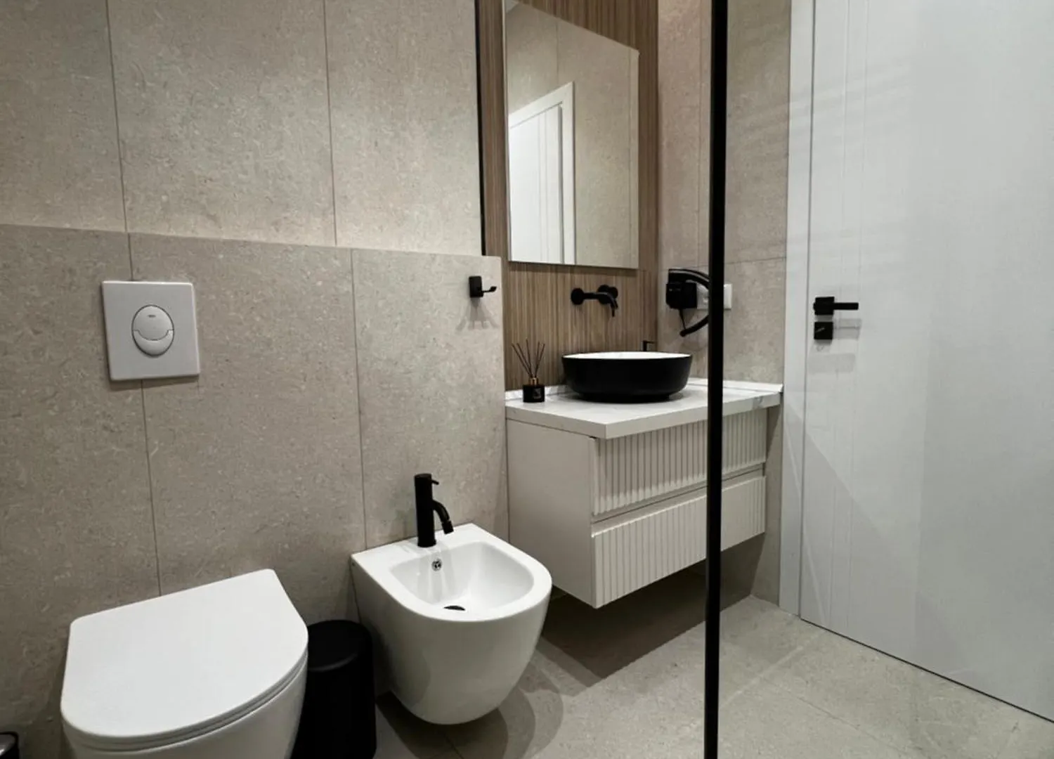 Luxurious Seaside Apartment 1 Durrës